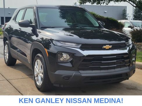 Used 2023 Chevrolet TrailBlazer LS AWD/4WD image 1