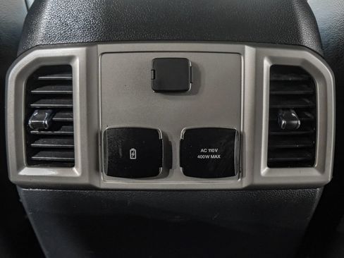 Used 2022 Ford F350 Lariat w/ Lariat Ultimate Package AWD/4WD image 36