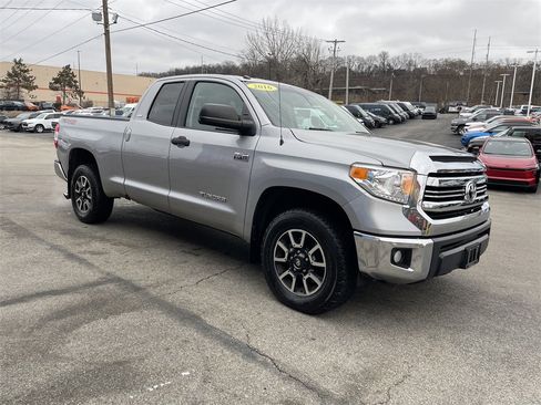 Used 2016 Toyota Tundra SR5 image 6