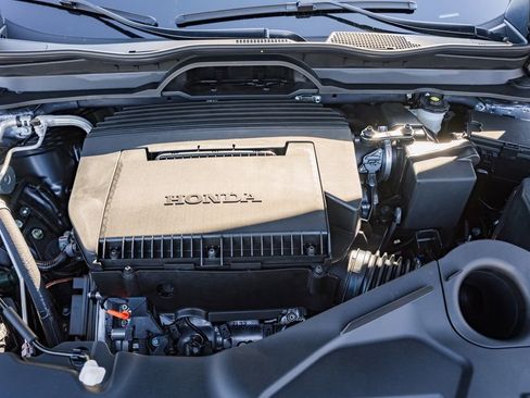 New 2026 Honda Pilot Touring image 21