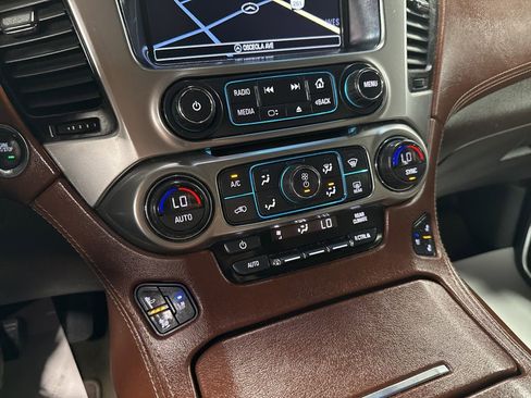 Used 2018 Chevrolet Suburban Premier image 42
