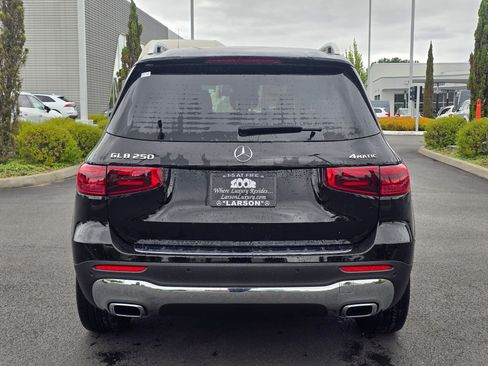 New 2026 Mercedes-Benz GLB 250 4MATIC image 5