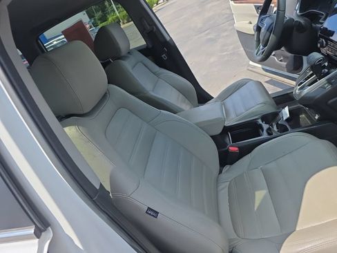 Used 2022 Honda CR-V EX image 25