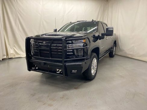 Used 2021 Chevrolet Silverado 2500 High Country image 2