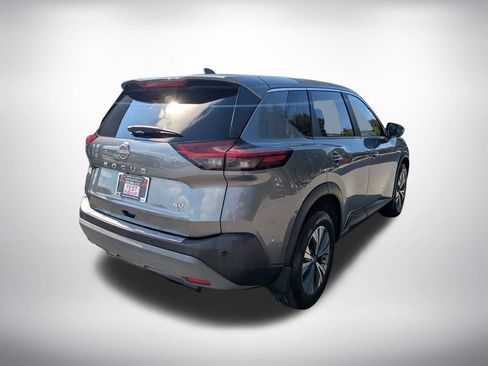Used 2023 Nissan Rogue SV FWD image 3
