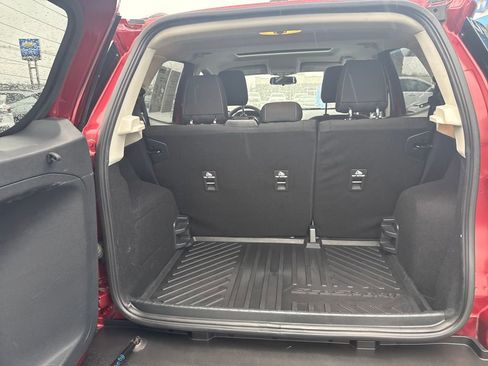 Used 2021 Ford EcoSport SE w/ SE Convenience Package image 26