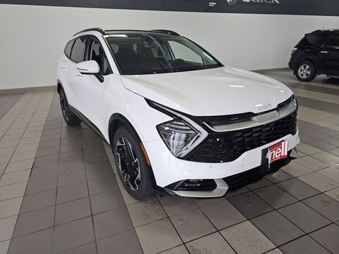 Used 2025 Kia Sportage SX image 7