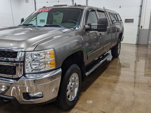 Used 2013 Chevrolet Silverado 2500 LT w/ Interior Plus Package image 7