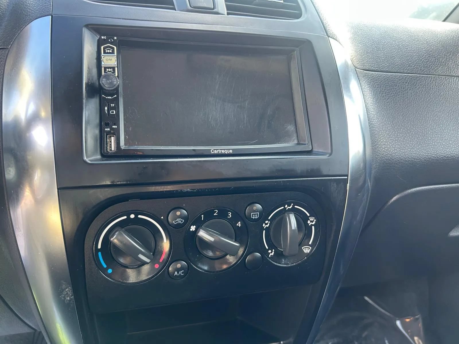 Used 2010 Suzuki SX4 Hatchback FWD image 17