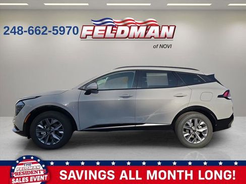 Used 2025 Kia Sportage SX image 2