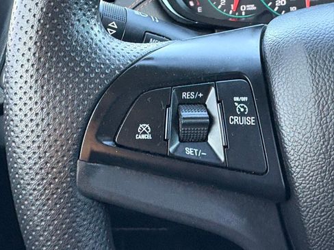 Used 2022 Chevrolet Trax LS w/ Tint and Cruise Package image 17