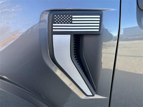 Used 2022 Ford F150 Lariat image 11