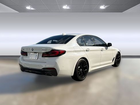 Used 2021 BMW 530i xDrive w/ M Sport Package AWD/4WD image 9