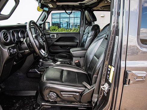 Used 2021 Jeep Gladiator Overland w/ Popular Equipment Package image 15