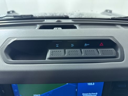 Used 2024 Ford Bronco Black Diamond image 29