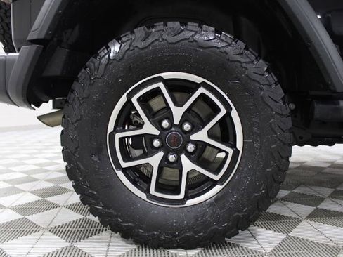 Used 2025 Jeep Wrangler Unlimited Rubicon image 45