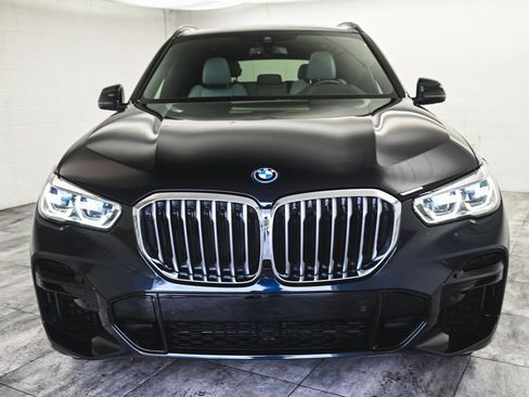 Used 2023 BMW X5 xDrive45e w/ Executive Package image 2