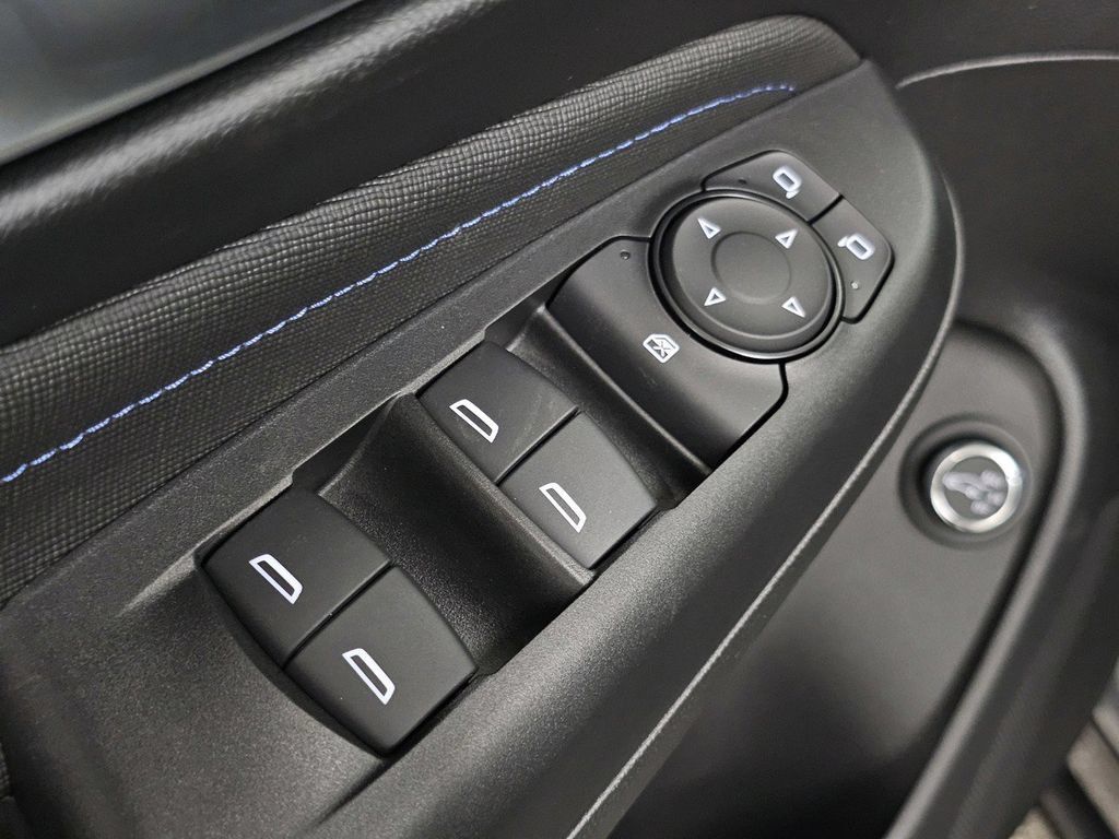 New 2026 Buick Envista Sport Touring w/ Convenience I Package FWD image 33