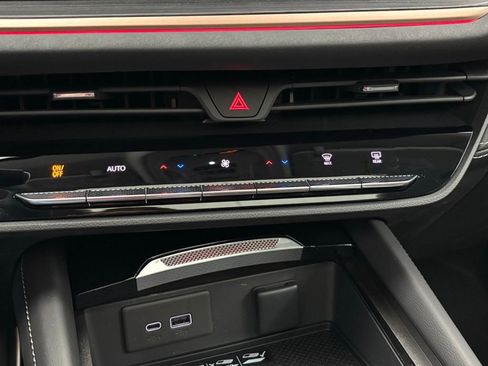 New 2025 Buick Envision Sport Touring image 29