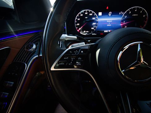 Used 2024 Mercedes-Benz S 580 4MATIC Sedan image 19