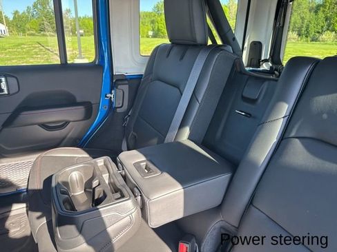 New 2026 Jeep Wrangler Unlimited Rubicon AWD/4WD image 29