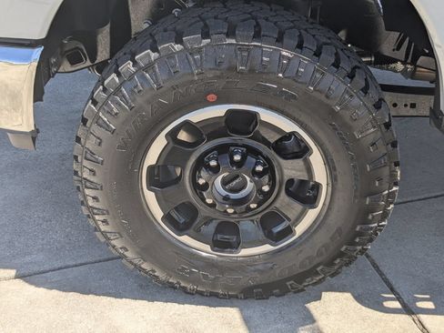 New 2026 Ford F250 Lariat w/ Tremor Off-Road Package AWD/4WD image 10