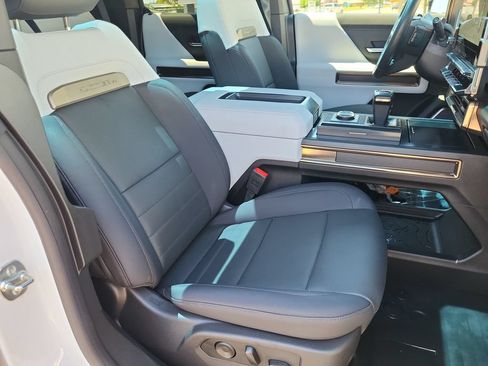 Used 2025 GMC Hummer EV 3X AWD/4WD image 22