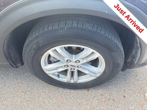 Used 2022 Ford Explorer XLT w/ Equipment Group 202A RWD image 15