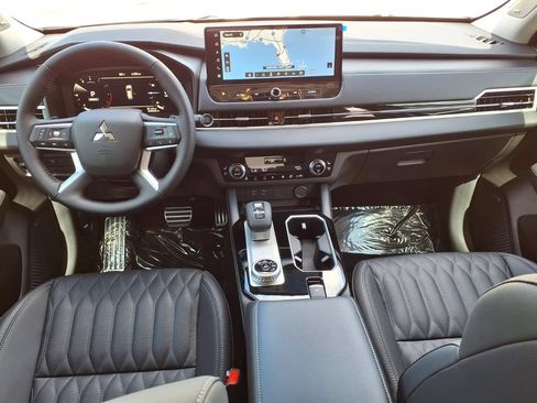 Used 2026 Mitsubishi Outlander SEL FWD image 11