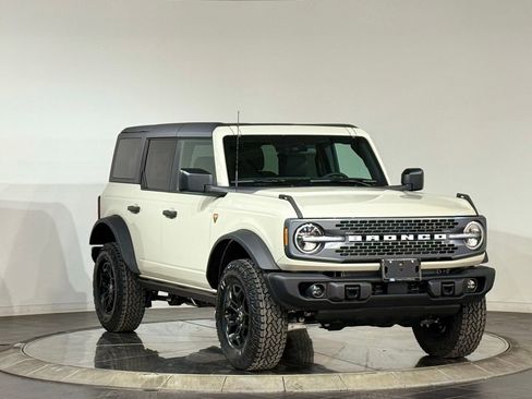New 2026 Ford Bronco Badlands AWD/4WD image 2