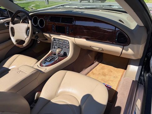 Used 2004 Jaguar XK8 Convertible RWD image 20