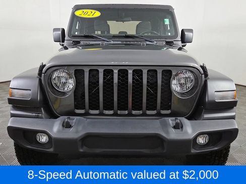 Used 2021 Jeep Gladiator Sport w/ Trailer Tow Package AWD/4WD image 2