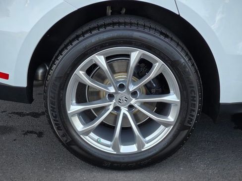 Used 2026 Porsche Macan image 11