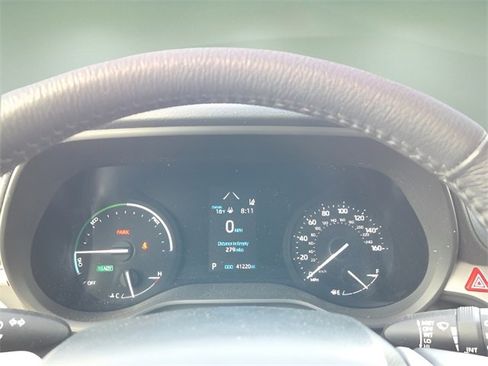 Used 2022 Toyota Sienna XLE image 25