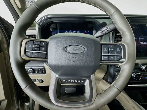 Used 2026 Ford F450 Platinum w/ Platinum Plus Package image 57