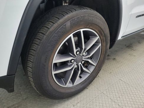 Used 2019 Jeep Grand Cherokee Limited AWD/4WD image 31