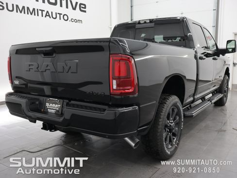 New 2026 RAM 3500 Big Horn AWD/4WD image 4