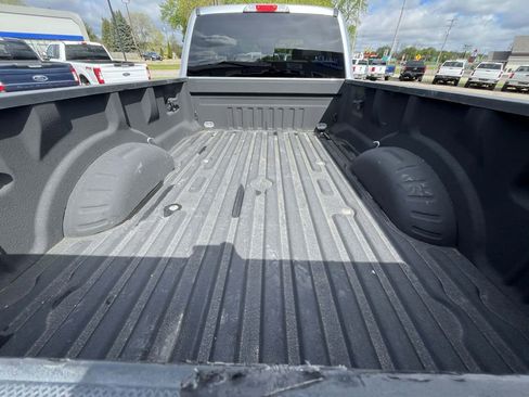 Used 2019 Ford F250 XLT w/ XLT Premium Package AWD/4WD image 8