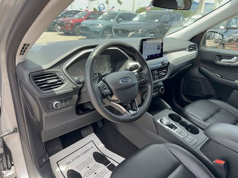 Certified 2022 Ford Escape SEL AWD/4WD image 11
