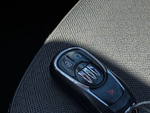Used 2025 Buick Encore GX Preferred FWD image 22