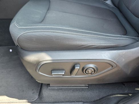 Used 2024 Jeep Grand Cherokee L Laredo RWD image 23
