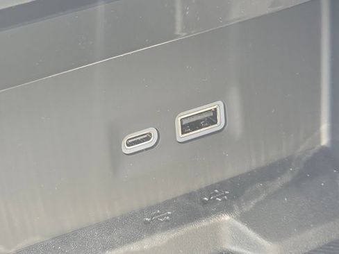 New 2026 GMC Yukon Elevation AWD/4WD image 32