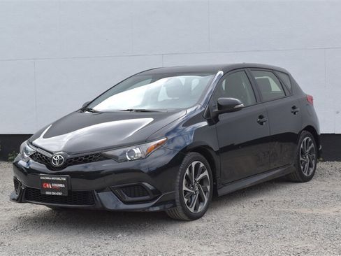 Used 2018 Toyota Corolla iM w/ All-Weather Mat Package FWD image 8