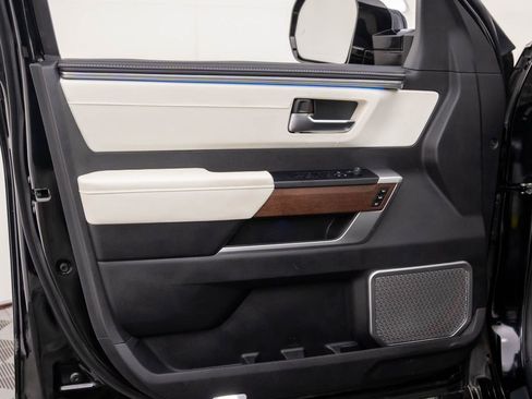 Used 2022 Toyota Tundra Capstone image 12