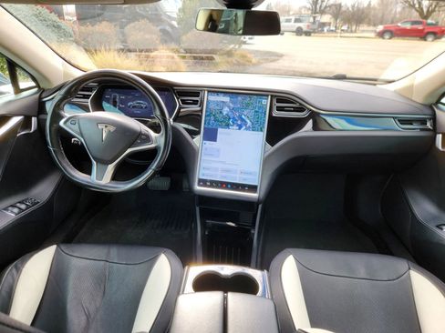 Used 2015 Tesla Model S 85D image 32