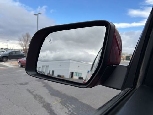 Used 2019 Ford Ranger Lariat w/ Equipment Group 501A Mid image 4