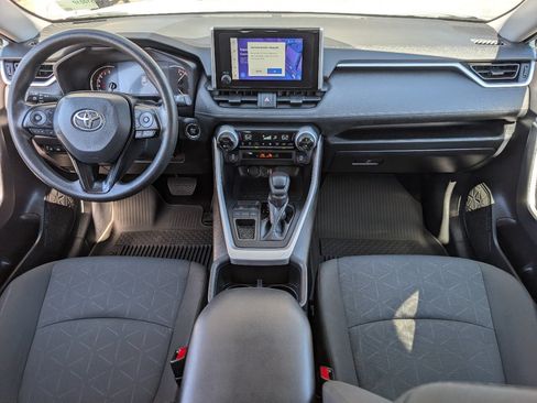 Used 2025 Toyota RAV4 XLE FWD image 4