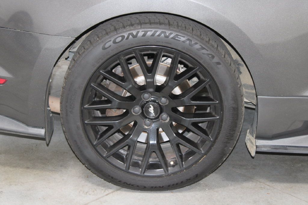Used 2017 Ford Mustang GT Premium w/ GT Performance Package RWD image 12