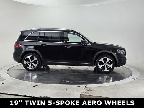 Certified 2025 Mercedes-Benz GLB 250 4MATIC image 3