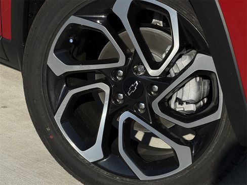 New 2026 Chevrolet Trax RS image 9